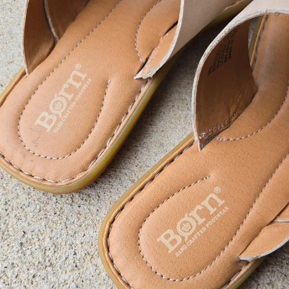 Born Women's Cream Cross-Strap Sandals - Picture 3 of 10